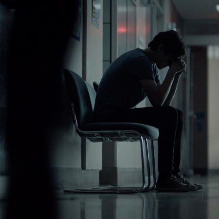 اے بت تراش عشق کو حیرت میں ڈال دے 
پتھر کی آنکھ سے کوئی آنسو نکال دے ،💔