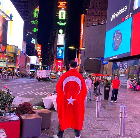 Turkish Celebs image