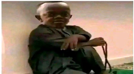 میرے پیارے بھائیوں لڑکیوں کے چکر میں اپنی 72
حوروں سے ہاتھ نہ دھو بیٹھنا🙂