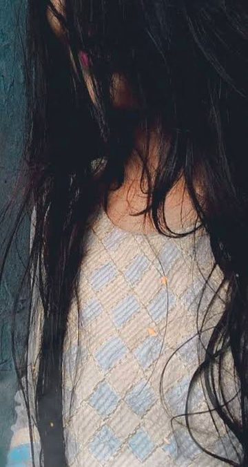 Haye kbi kbi mn khud ko dkh ky hi shrma jti hn