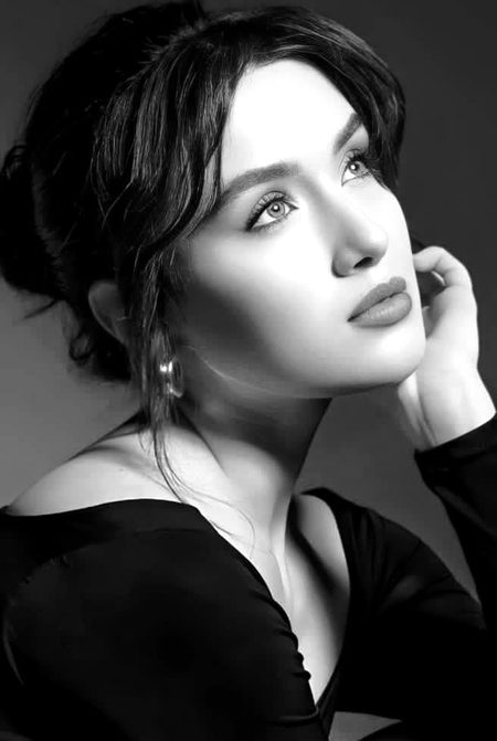 جانتا ہے کہ وہ نہ آئیں گے..
پھر بھی مصروف انتظار ہے دل💔Unzii🥀