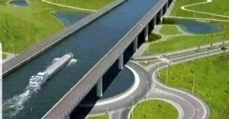 Beautiful Structures image