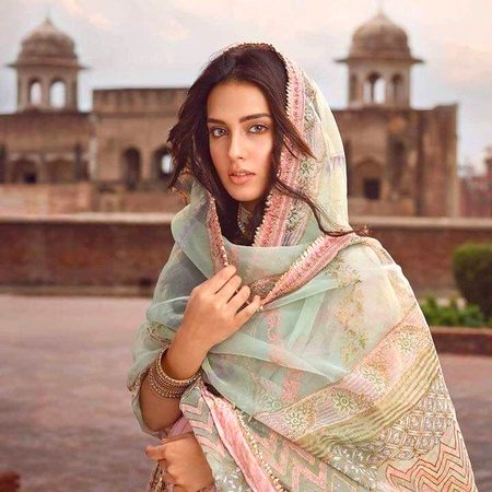 Iqra Aziz