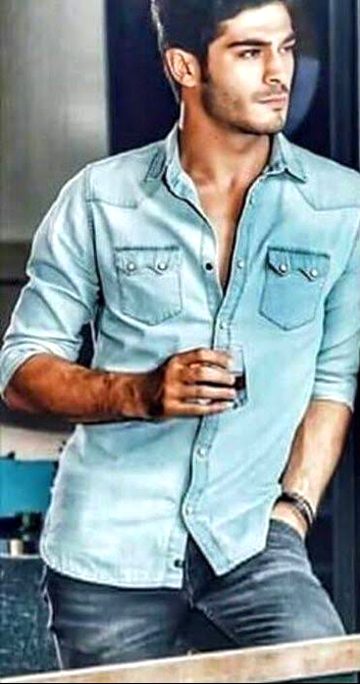 Turkish Celebs image