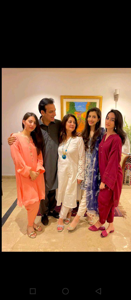 Pakistani Celebs image
