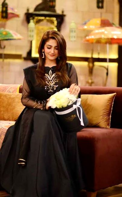 Pakistani Celebs image