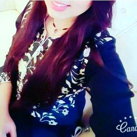 کانٹوں سے کیا گلہ وہ تو مجبور ہیں اپنی فطرت سے درد تو تب ہوا جب پھول بھی... 
زخم دینے لگے
 -um e Hania