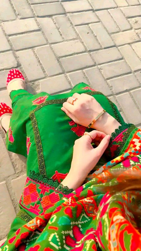 Beautiful People image