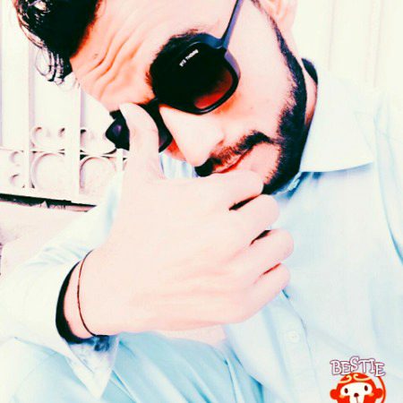 ہم نہیں چاہتے تمھارے ساتھ کسی اور کا تعلق ہو
تمھیں نفرت بھی کرنی ہو تو وہ بھی فقط ہم سے ہی کرنا.