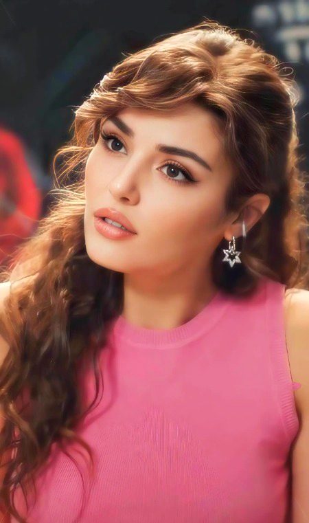 Turkish Celebs image