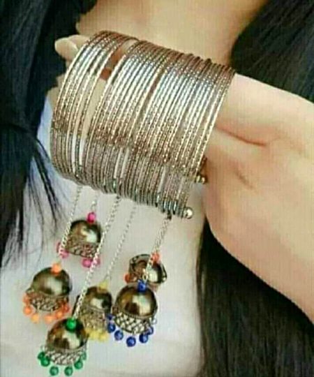 مرشد میری کلائی خالی ہے..🙁🙁
اسے کہو ناں مجھے چوڑیاں بھیجے..😍
T_lover🙈