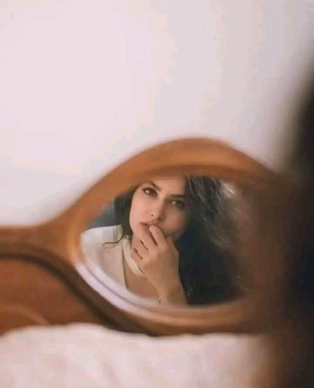 مخلص لوگوں کو_
بیوقوف کہتی ہے دنیا🔥_