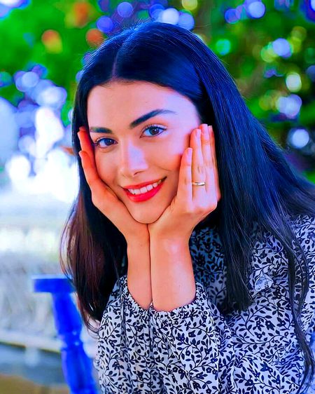 Turkish Celebs image