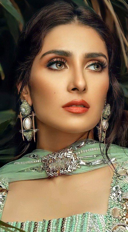 Pakistani Celebs image