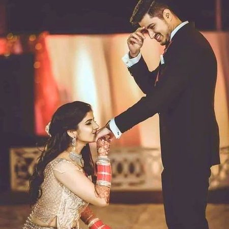 ہم نے ہاتھ پھیلا کر صرف عشق مانگا تھا❤
آپ نے تو ہاتھ__چوم__کر جان نکال دی😘