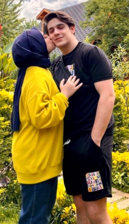 Beautiful People image