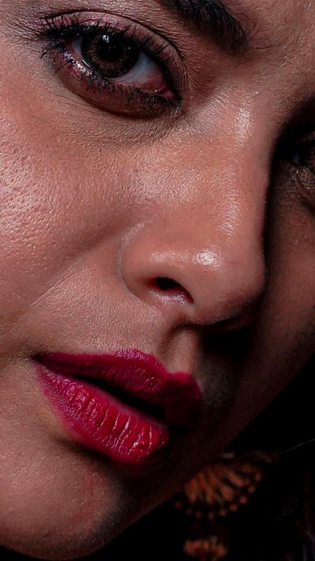 کسی کا دل کسی کی جان تھے ہم.. 
کسی کا بھروسہ کسی کا مان تھے ہم.
اور آج اس کے لیے ہم انجان ہو گئے  
کل جس کے لیے کل جہان تھے ہم💔Unzii🥀