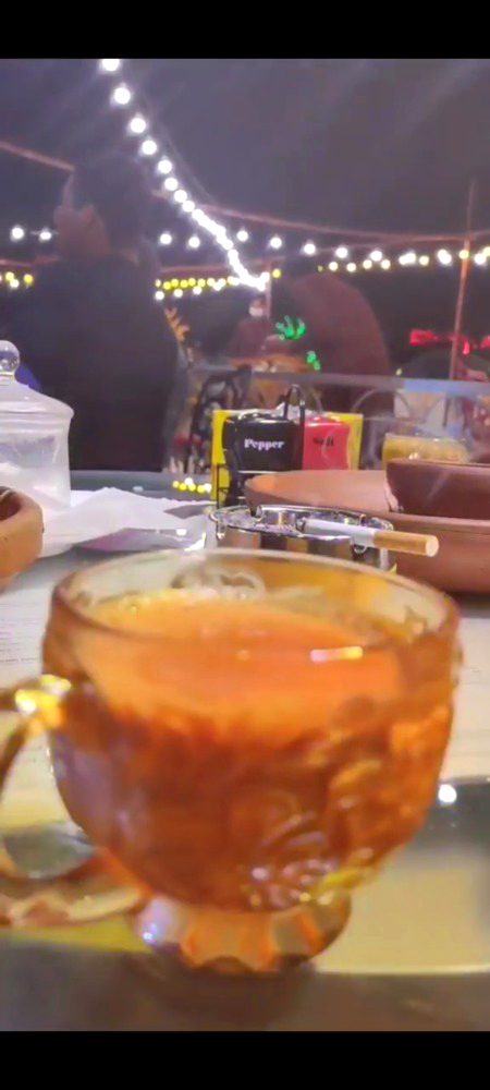 €NJOOY WiiTH FRiiEND 🍾"☕-❤️ 
- H∆mzıı..  👑💯