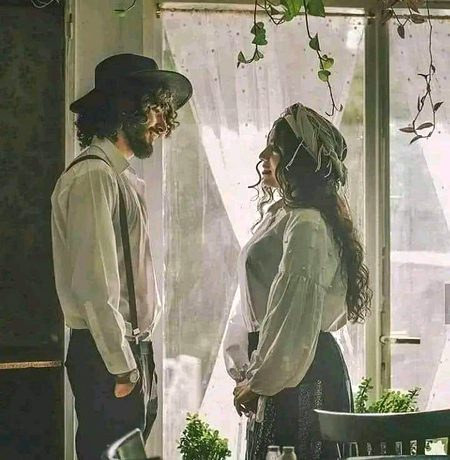 *سب مبتلا ہیں محبت میں, مگر کسی کو کسی سے محبت نہیں* ...🙂💔
