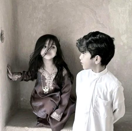 عدمؔ اکیلا اِس اعــزاز کے نہیں قــــابل.. 
قریب آؤ کہ باہم چلیں خُدا کے حضور💔Unzii🥀