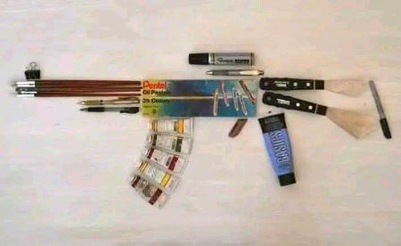 "یہ وہ ہتھیار ہیں جس سے مرد بے موت مارے جا رہے ہیں۔"