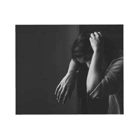 کبھی کبھی انسان غلط نہیں ہوتا۔۔۔
بس اس کے پاس کچھ سوالوں کے جواب نہیں ہوتے۔۔۔