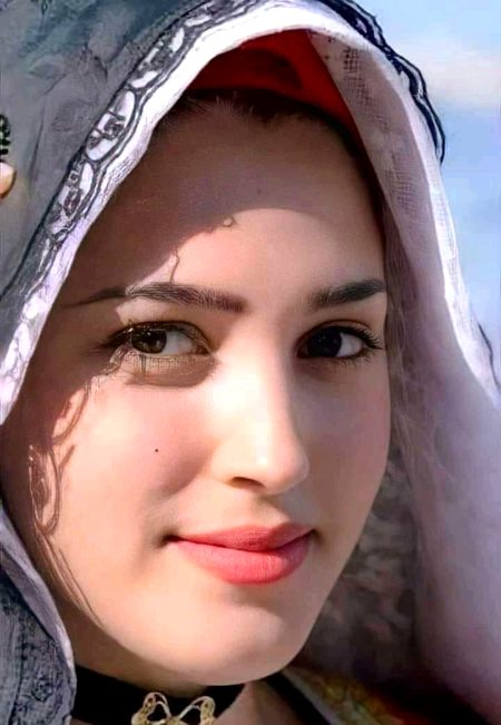 Beautiful People image