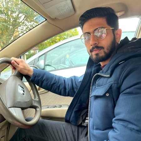 جھوٹے وعدوں  کا پاس  رکھنے کو
اس دسمبر بھی تم نہیں آۓ  🍂🥀