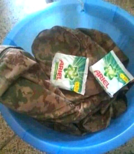 Yaar aj Sunday kuhy mere uniform duki de🙈