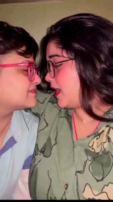 This kind of relationship every boy want