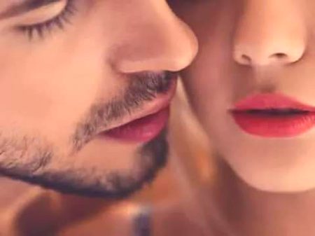 ادھر لاؤ اپنے پیارے ہونٹ—😋
چیک کروں میٹھے ہیں یا پھیکے-😜