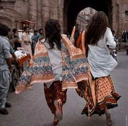 Beautiful People image