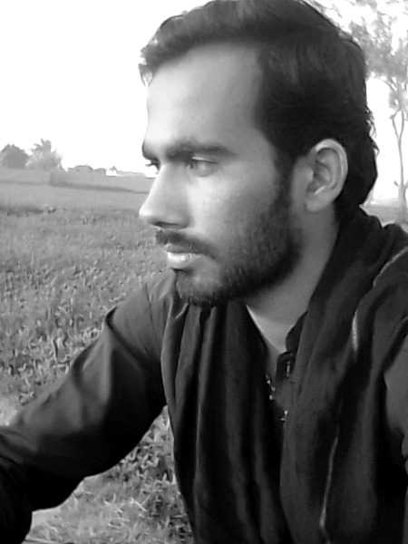 Men bezaar h0on. Har uss taluq s3 js mew ehsaas nahen