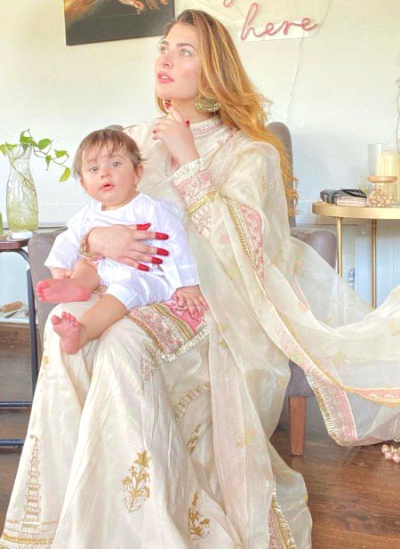 Beautiful People image