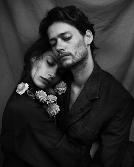 تُو مجھے ڈھونڈ ، میں تجھے ڈھونڈوں.
کوئی ہم میں سے رہ گیا ہے کہیں💔Unzii🥀