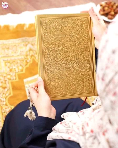 اور سکون تو اکیلے بیٹھ کر رب سے گفتگو کرنے میں ہے۔ 💖