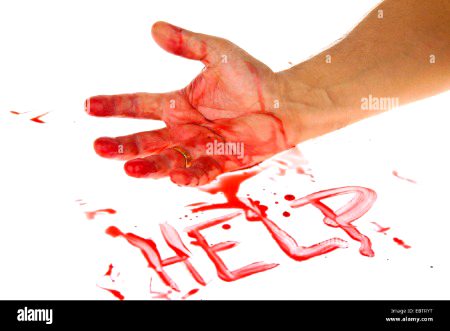 درد سینہ چیر دیتا ہے جب سنانا چاہتے ہو کسی کو لیکن سننے والا کوئی نہ 😐