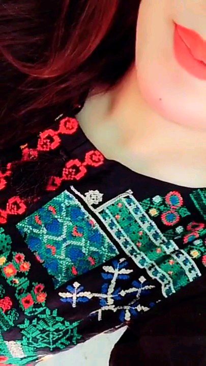 نوابی میری اپنی جگہ جناب مگر
قدر کرتی ہوں قدر کرنے والوں کی
👑🔥