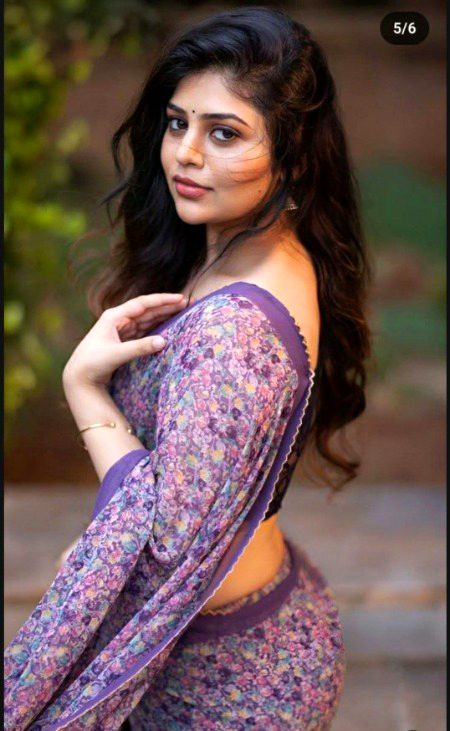 تیری سوچوں سے مہکتا ہے مرا شہرِ سخن..
کوئی خوشبو کا نگر ایسا کہاں ہونا ہے؟.
ہو تو سکتا ہے کسی دن وہ نظر ڈھونڈے مجھے.
ہو تو سکتا ہے مگر ایسا کہاں ہونا ہے؟💔Unzii🥀