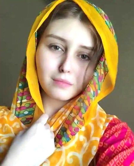 اسے بتانا تھا تیرے بغیر بھی خوش ہوں..
اسے دکھانا پڑا ، اک دن سنور کے مجھے ۔۔💔Unzii🥀