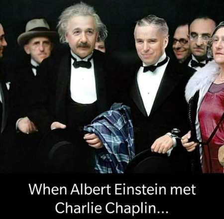 When Albert Einstein🎓 meet Charli Chaplin🎩