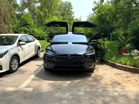Tesla Model x spotted in Islamabad❣️👑