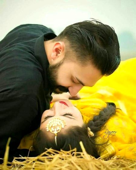 میں نے کرنی ہے کئ راز کی باتیں تم سے۔🥀
کیا خواب کے علاوہ کہیں مل سکتےہیں ہم۔🔥 Mahii 💔