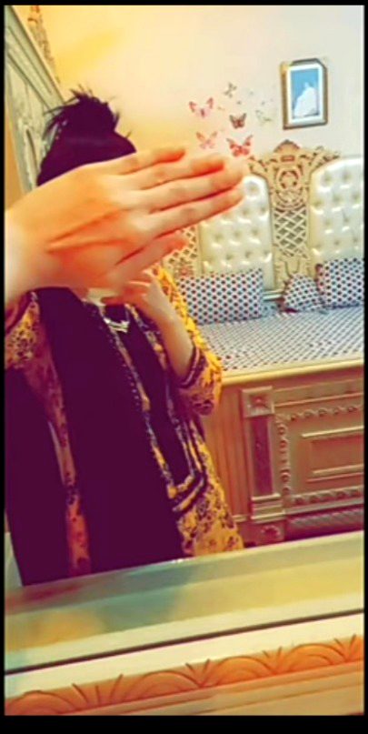 محبت کا ایک الگ مقام ہے لیکن 
کسی کی عادت ہوجانا بہت خطرناک ہے