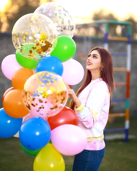 TikTok Stars image