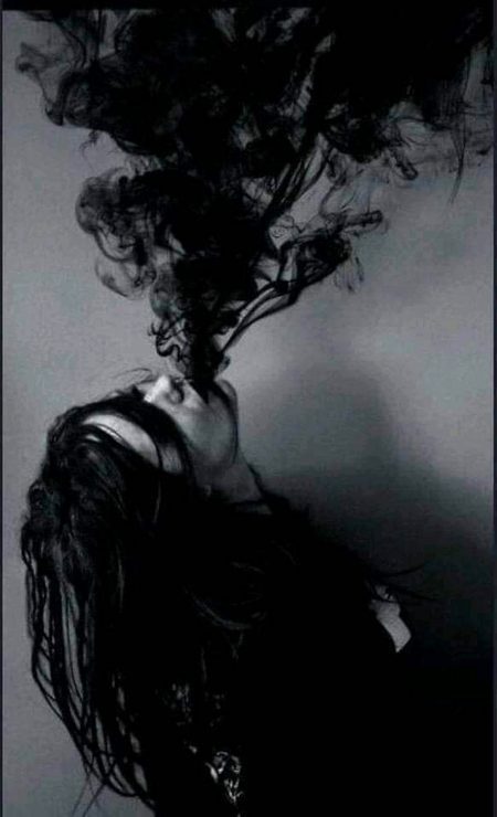 ہاں میری اداسی کا سبب یعنی میں خود ہوں
مجھے الزام کے لیے بھی تم نہیں چاہیے_____
.
.
#Nisha🔥