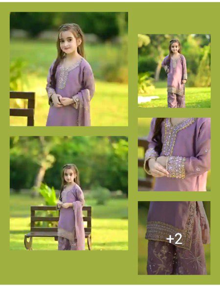 Ye bht mzy ki tiktok bnati 
Bolti bht acha ha ye