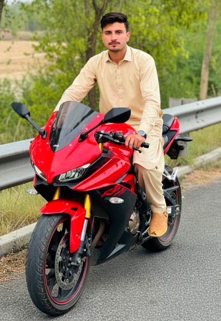 Beautiful People image