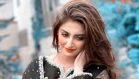 🌷یہ محبت کی کہانی نہیں مرتی 🌷
🌷 لوگ مر جاتے ہے قردار نبھاتے نبھاتے🌷