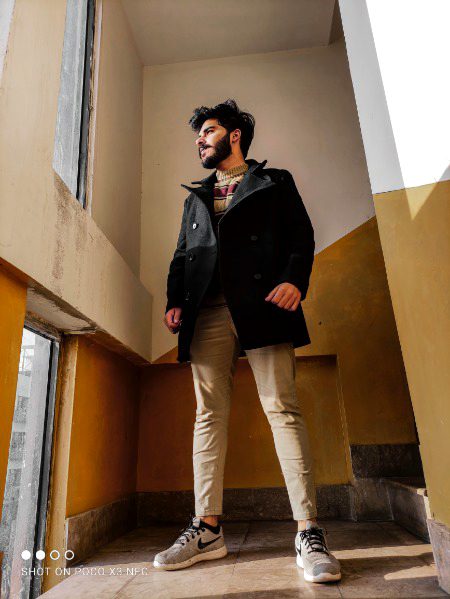 جانِ جاں دل دکهانه برى بات هے